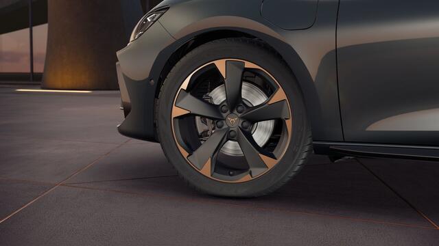 Cupra Leon 1.5 TSI e-Hybrid 204 6DSG Business | Achteruitrijcamera | Digitaal instrumentenpaneel (Virtual Cockpit) | Draadloze Apple CarPlay(TM), Android Auto(TM)
