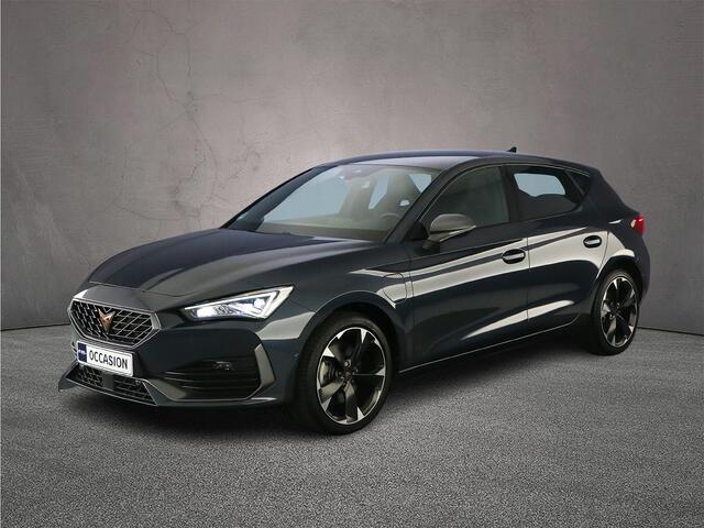 Cupra Leon Business 1.4 TSI e-Hybrid 204pk DSG Automaat Adaptive cruise control, Stuurwiel verwarmd, Achteruitrijcamera, Navigatie, Parkeersensoren, Stoelverwarming
