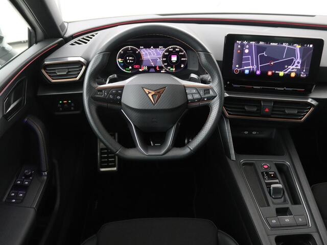 Cupra Leon 1.4 e-Hybrid VZ | 245pk | Stoel & stuurverwarming | Camera | Navigatie | Sfeerverlichting | Keyless | Full LED | PHEV