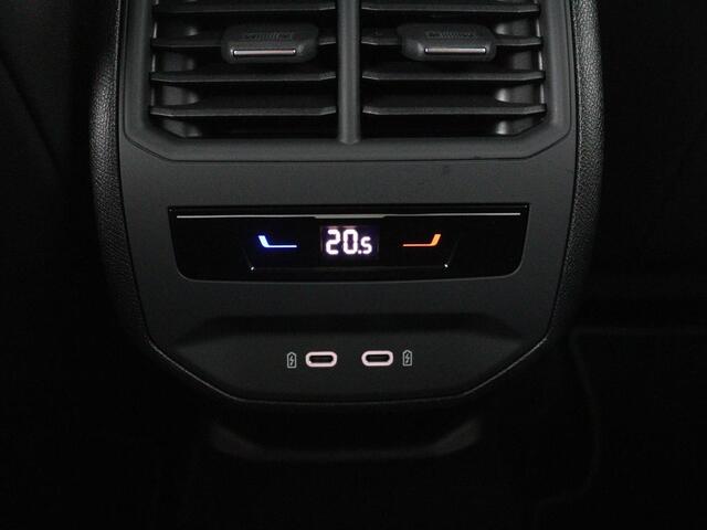 Cupra Leon 1.4 e-Hybrid VZ | 245pk | Stoel & stuurverwarming | Camera | Navigatie | Sfeerverlichting | Keyless | Full LED | PHEV