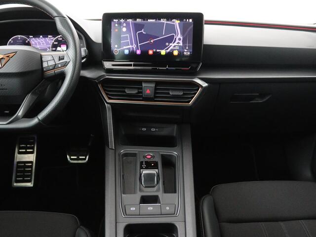 Cupra Leon 1.4 e-Hybrid VZ | 245pk | Stoel & stuurverwarming | Camera | Navigatie | Sfeerverlichting | Keyless | Full LED | PHEV
