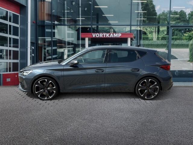 Cupra Leon 1.4 TSI DSG VZ E-HYBRID CAMERA/NAVI/ACC/CARPLAY/STOEL-STUURVERW