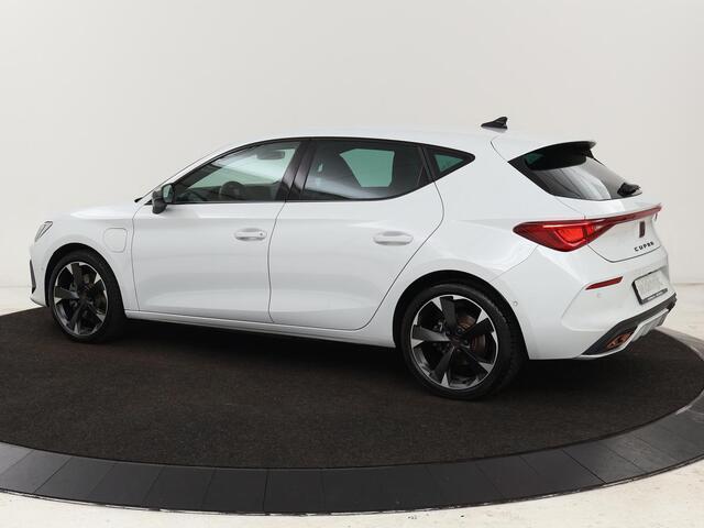 Cupra Leon 1.4 e-Hybrid | Stoel & stuurverwarming | Carplay | Adaptive cruise | Camera | Navigatie | Sfeerverlichting | Full LED | Keyless | PHEV