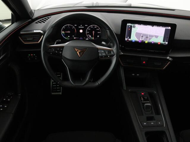 Cupra Leon 1.4 e-Hybrid | Camera | Adaptive cruise | Stuurverwarming | Navigatie | Sportstoelen | Sfeerverlichting | Keyless | Full LED | PHEV