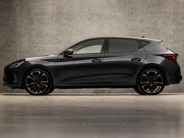 Cupra Leon 1.4 e-Hybrid VZ Adrenaline 245Pk Automaat (APPLE CARPLAY, GROOT NAVI, MEMORY SEATS, KUIPSTOELEN, SFEERVERLICHTING, STUUR/STOELVERWARMING, CAMERA, LEDER, ADAPTIVE CRUISE, KEYLESS, NIEUWSTAAT)