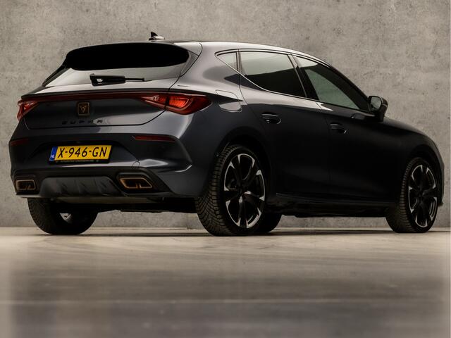 Cupra Leon 1.4 e-Hybrid VZ Adrenaline 245Pk Automaat (APPLE CARPLAY, GROOT NAVI, MEMORY SEATS, KUIPSTOELEN, SFEERVERLICHTING, STUUR/STOELVERWARMING, CAMERA, LEDER, ADAPTIVE CRUISE, KEYLESS, NIEUWSTAAT)