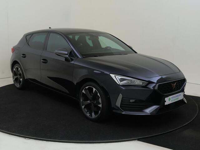 Cupra Leon 1.4 e-Hybrid VZ Adrenaline | Parkeerasisstent | Keyless | Adaptieve demping | Stoel- en stuurwielverwarming | Navigatie | Achteruitrijcamera | Adaptieve cruise control | Elektrisch inklapbare buitenspiegels |