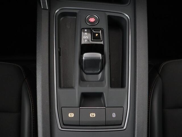 Cupra Leon 1.4 e-Hybrid VZ | 245pk | Stoel & stuurverwarming | Carplay | Camera | Adaptive cruise | Keyless | Park Assist | Sfeerverlichting | Full LED | Navigatie | Sportstoelen | PHEV | Plug In