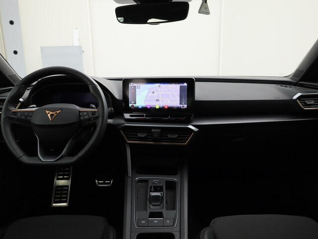 Cupra Leon 1.4e-Hybrid 150kW/204PK DSG · Panoramadak · Apple/Android Car Play · Camera + Parkeersensoren