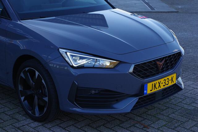 Cupra Leon 1.4 e-Hybrid 204 PK Performance PHEV, Panoramadak, Kuipstoelen, Adap. Cruise Control