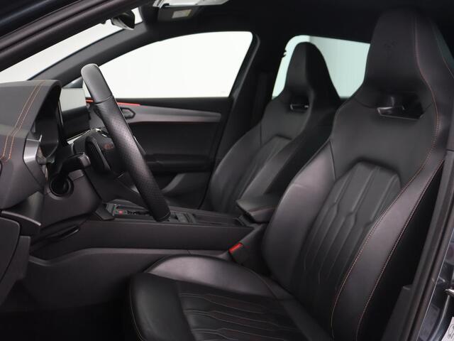 Cupra Leon 1.4 eHybrid VZ | 245pk | Leder | Stoelverwarming | Memory | Carplay | Navigatie | Sfeerverlichting | Parkeerhulp | Sportstoelen | Keyless | Climate control | Cruise control | PHEV | Plug In