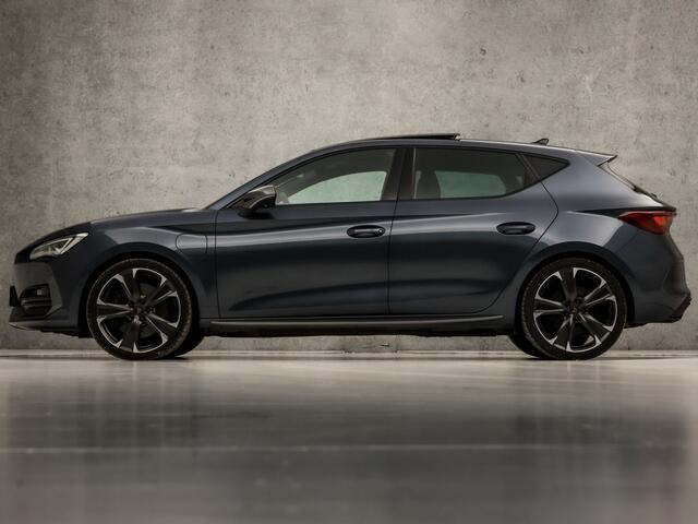 Cupra Leon 1.4 e-Hybrid VZ Adrenaline 245Pk Automaat (SCHUIFDAK, APPLE CARPLAY, GROOT NAVI, MEMORY SEATS, STUUR/STOELVERWARMING, KUIPSTOELEN, CAMERA, ADAPTIVE CRUISE, SFEERVERLICHTING, NIEUWSTAAT)