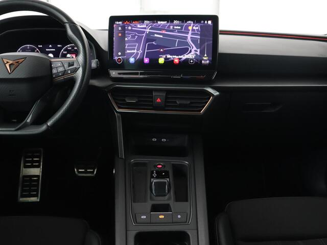 Cupra Leon 1.4 eHybrid | Stoelverwarming | Carplay | Camera | Navigatie | Sfeerverlichting | Stuurverwarming | Keyless | Adaptive cruise | Sportstoelen | Climate control | Park Assist | PHEV | Plug In