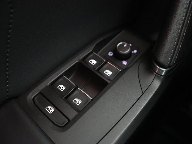 Cupra Leon 1.4 eHybrid | Stoelverwarming | Carplay | Camera | Navigatie | Sfeerverlichting | Stuurverwarming | Keyless | Adaptive cruise | Sportstoelen | Climate control | Park Assist | PHEV | Plug In