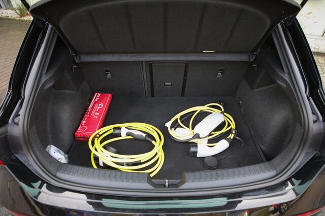 Cupra Leon VZ e-Hybrid | 245PK | Memory |