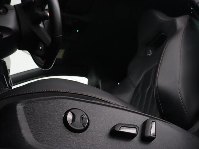 Cupra Leon 1.4 eHybrid VZ | 245pk | Leder | Stoelverwarming | Camera | Carplay | Memory | Sfeerverlichting | Navigatie | Adaptive cruise | Keyless | Sportstoelen | Full LED | 19'' | PHEV | Plug In