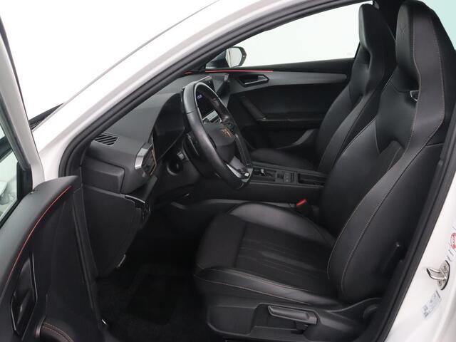 Cupra Leon 1.4 eHybrid VZ | 245pk | Panoramadak | Stoelverwarming | Camera | Carplay | Adaptive cruise | Keyless | Navigatie | 19'' | Sportstoelen | Full LED | PHEV | Plug In