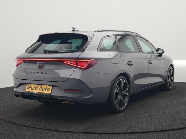 Cupra Leon 1.4 e-Hybrid VZ Plug In Hybrid 245pk Dealer O.H PHEV | Keyless | Cruise Control | Lederen Sportstoelen Verwarmd | Navigatie | Virtual | Front & Lane Assist | Sportstuur Verwarmd | Sfeerverlichting | DAB | 19"L.M |