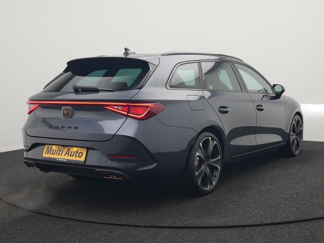 Cupra Leon 1.4 e-Hybrid VZ Plug In Hybrid 245pk Dealer O.H PHEV | Adaptive Cruise | Camera | Keyless | Sportstoelen Verwarmd | Apple Carplay | Sfeerverlichting | Virtual | Navigatie | DAB+ | 19"L.M |