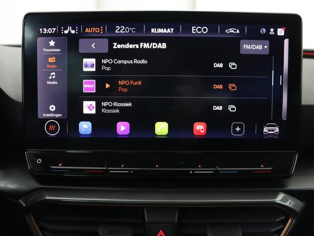 Cupra Leon 1.4 e-Hybrid | Stoelverwarming | Camera | Carplay | Sfeerverlichting | Navigatie | Full LED | Sportstoelen | Half leder | PHEV | Plug In