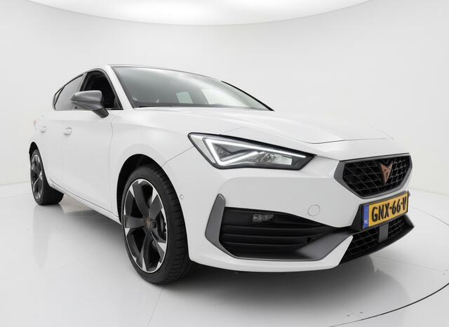 Cupra Leon e-HYBRID 204PK DSG BUSINESS SPORT CARPLAY/KEYLESS/STUURVERW.