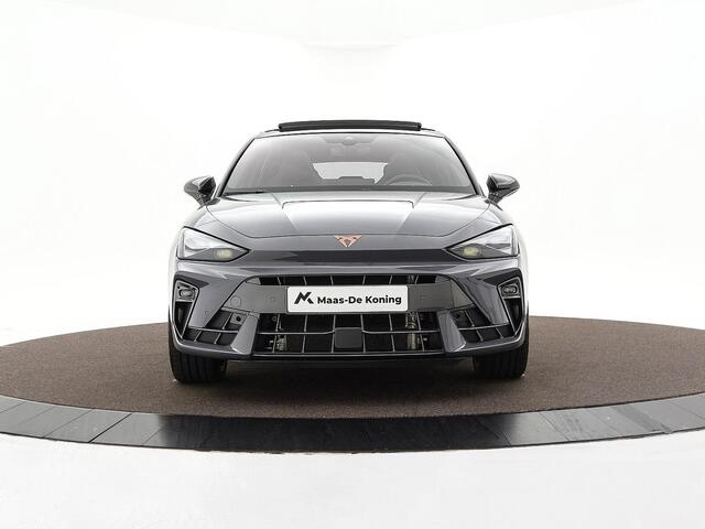 Cupra Leon 1.5 TSI 204pk DSG e-Hybrid VZ Performance · Panoramadak · Camera · Keyless · Dodehoek Detectie · Sennheiser Audio · Elek. Voorstoelen · Carbon Spiegelkappen · 19'' Inch · Garantie t/m 02-02-2030 of 100.000km