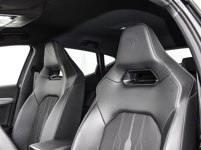 Cupra Leon 1.5 TSI 204pk DSG e-Hybrid VZ Performance · Panoramadak · Camera · Keyless · Dodehoek Detectie · Sennheiser Audio · Elek. Voorstoelen · Carbon Spiegelkappen · 19'' Inch · Garantie t/m 02-02-2030 of 100.000km