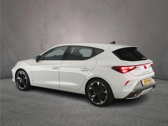 Cupra Leon Business 1.5 TSI eHybrid 204pk DSG Automaat Adaptive cruise control, Achteruitrijcamera, LED koplampen, Stuurwiel verwarmd, Navigatie, Parkeersensoren