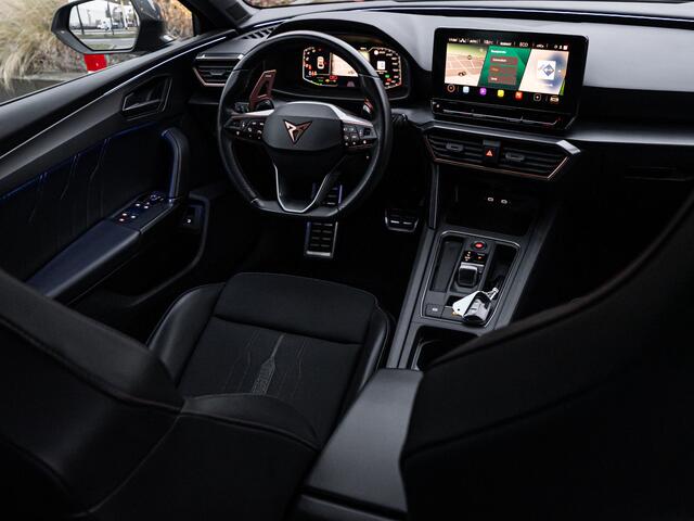 Cupra Leon 1.4 e-Hybrid VZ Adrenaline KUIPSTOELEN 19 INCH CAMERA ELEK STOEL