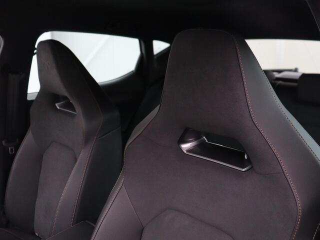 Cupra Leon 1.5 e-Hybrid Business | Stoelverwarming | Adaptive cruise | Camera | Carplay | Memory | Half leder | Navigatie | Keyless | Sportstoelen | Full LED | Sfeerverlichting | PHEV | Plug In