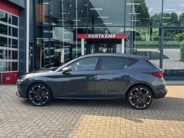Cupra Leon 1.4 TSI VZ E-HYBRID CAMERA/ACC/STOEL+STUURVERW/NAVI/CARPLAY