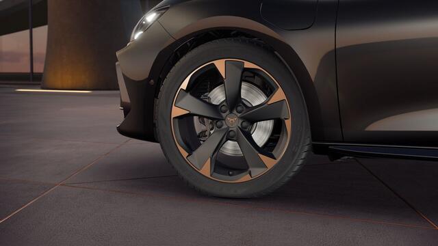 Cupra Leon 1.5 TSI e-Hybrid 204 6DSG Business | Achteruitrijcamera | Digitaal instrumentenpaneel (Virtual Cockpit) | Draadloze Apple CarPlay(TM), Android Auto(TM)