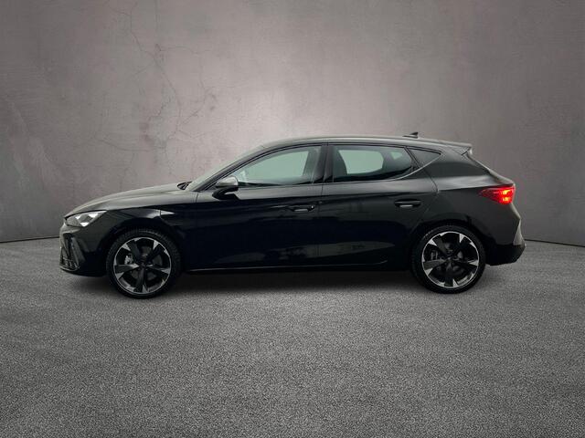 Cupra Leon Business 1.5 TSI eHybrid 204pk DSG Automaat Adaptive cruise control, Achteruitrijcamera, LED koplampen, Navigatie, Stuurwiel verwarmd, Parkeersensoren