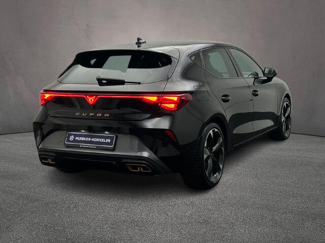Cupra Leon Business 1.5 TSI eHybrid 204pk DSG Automaat Adaptive cruise control, Achteruitrijcamera, LED koplampen, Navigatie, Stuurwiel verwarmd, Parkeersensoren