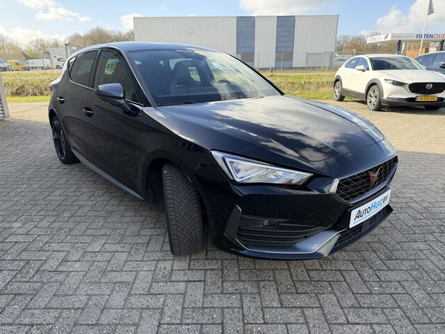 Cupra Leon 1.4 e-Hybrid Essential 18 Inch PDC Stoelverwarming Stuurwielverwarming LED Navigatie