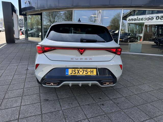 Cupra Leon 1.5 TSI e-Hybrid Business