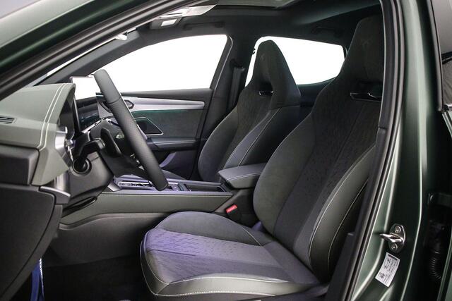 Cupra Leon VZ Tribe Edition 1.5 TSI eHybrid 272pk DSG Automaat Panoramadak, LED matrix koplampen, Sennheiser audio, Adaptive cruise control, Achteruitrijcamera