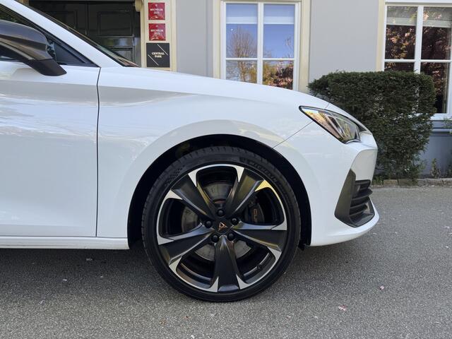 Cupra Leon 1.4 e-Hybrid, Stuurwielverwarming, Sportstoelen