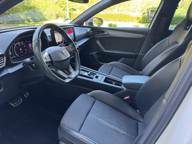 Cupra Leon 1.4 e-Hybrid, Stuurwielverwarming, Sportstoelen