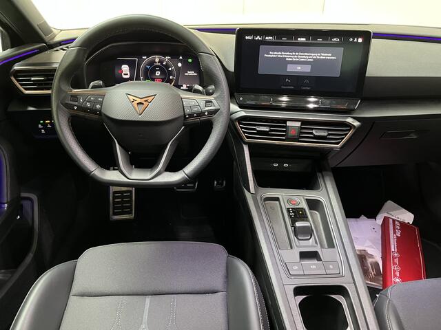 Cupra Leon 1.4 e-Hybrid Performance / AUTOMAAT/ ACC/ KEYLESS/ DODEHOEK/ PARK.SENSOREN V+A/ CAMERA/ STUUR+STOELVERWARMING/ FULL LINK/ RIJ-MODI/ NAVI/ DAB/ CLIMA/ LED/ 18'' LMV