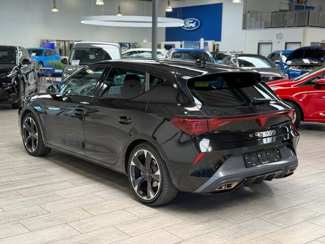 Cupra Leon 1.5 TSI e-Hybrid 204pk Business | Stoel // stuurwiel verwarming | Adapt. Cruise | FACELIFT | 1/2 leer | Fabrieksgarantie t/m 05-2029 |