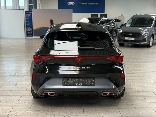 Cupra Leon 1.5 TSI e-Hybrid 204pk Business | Stoel // stuurwiel verwarming | Adapt. Cruise | FACELIFT | 1/2 leer | Fabrieksgarantie t/m 05-2029 |