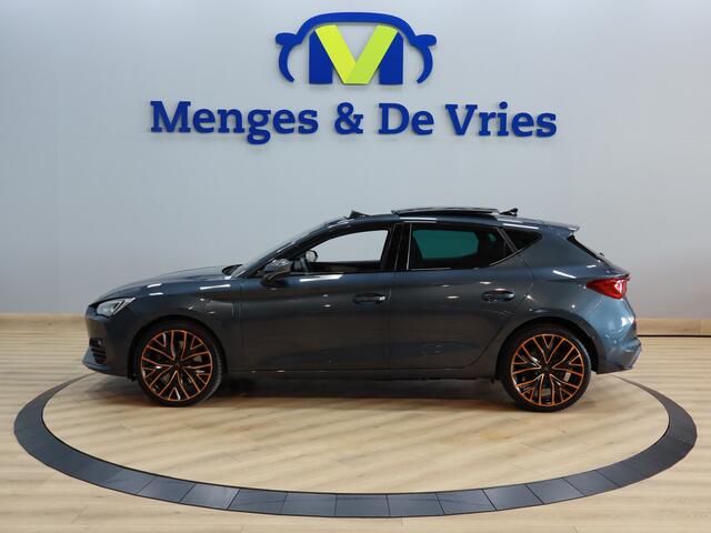 Cupra Leon 1.4 e-Hybrid VZ Copper Edition Airco ECC | Panorama | Memory | NAP | Stoel/Stuurwielverwarming | Sfeer | Apple Carplay