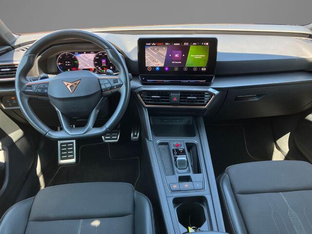Cupra Leon 1.4e-Hybrid 180kW/245PK VZ · Navigatie · Leder/Stof · Stoel- & stuurverwarming