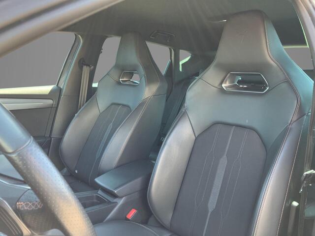Cupra Leon 1.4e-Hybrid 180kW/245PK VZ · Navigatie · Leder/Stof · Stoel- & stuurverwarming