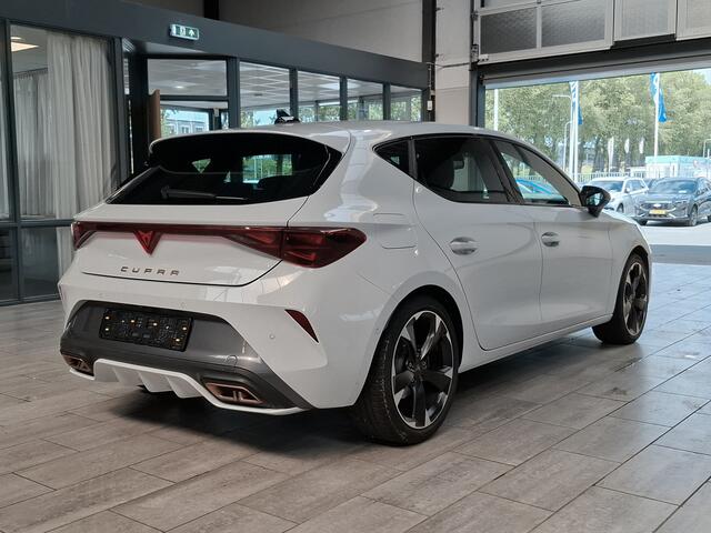 Cupra Leon 1.5 TSI e-Hybrid 204pk Business | Stoel- en stuurwiel verwarming | Adapt. Cruise | FACELIFT | 1/2 leer | Fabrieksgarantie t/m 05-2029 |
