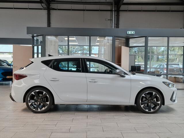 Cupra Leon 1.5 TSI e-Hybrid 204pk Business | Stoel- en stuurwiel verwarming | Adapt. Cruise | FACELIFT | 1/2 leer | Fabrieksgarantie t/m 05-2029 |