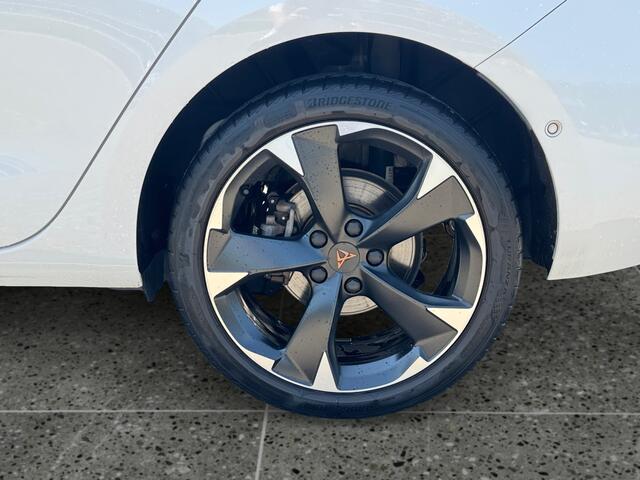 Cupra Leon 1.4 204pk e-Hybrid Business Voorruit verwarmbaar | Cruise control | Achteruitrijcamera