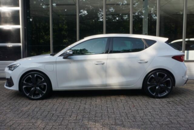 Cupra Leon 1.4 e-Hybrid VZ Business Trekhaak/Navi! 95% SoH