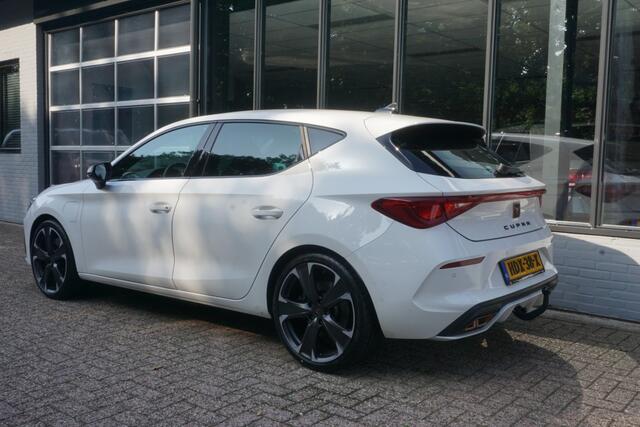 Cupra Leon 1.4 e-Hybrid VZ Business Trekhaak/Navi! 95% SoH